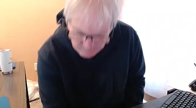 olderandwiser2 online show from February 25, 5:04 pm