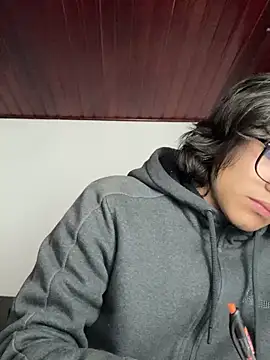 shadowsofgarden online show from February 19, 4:01 am