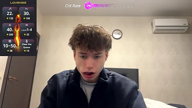 Snapshot of aronrodrigos chatting on February 22, 6:04 pm aronrodrigos online show from February 22, 6:04 pm