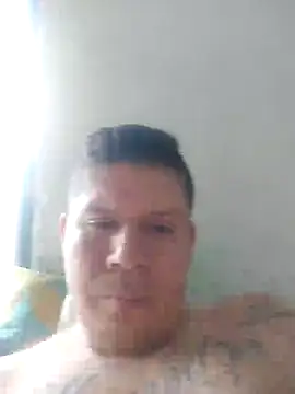 Snapshot of elcapi_03 chatting on February 25, 9:46 pm elcapi 03 online show from February 25, 9:46 pm