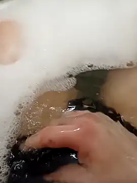 flo000031 online show from March 2, 12:45 pm