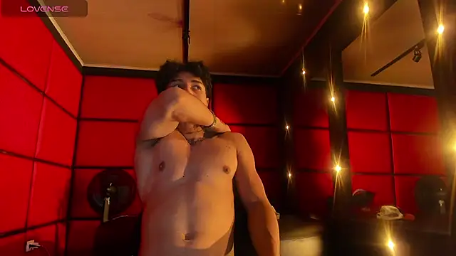 KaryBig3 online show from March 8, 4:31 am