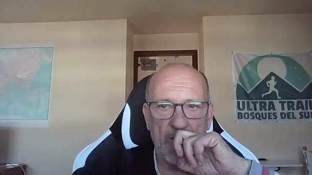 llopaco online show from March 23, 2:01 pm