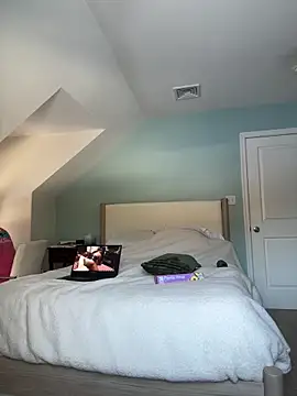 plaintreebull online show from December 18, 3:52 pm