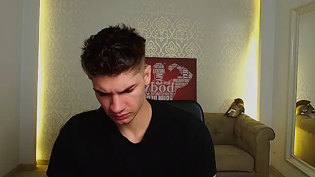Snapshot of MaxKaiden chatting on September 21, 9:20 am MaxKaiden online show from September 21, 9:20 am
