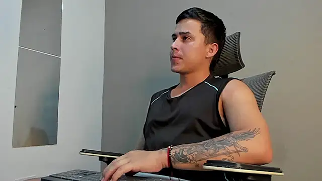 mattiwsmorris  online show from December 5, 5:58 am