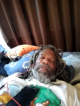 Snapshot of KingSlim56 chatting on October 31, 10:13 pm KingSlim56 online show from October 31, 10:13 pm