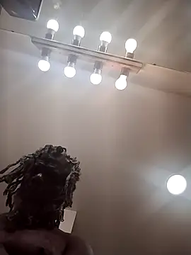 Snapshot of KingSlim56 chatting on September 25, 4:22 am KingSlim56 online show from September 25, 4:22 am