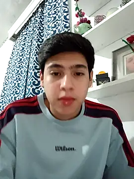 tuastroboy0701 online show from February 18, 5:20 am