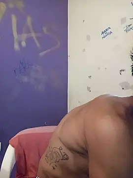 LeonRoots online show from April 29, 8:08 am