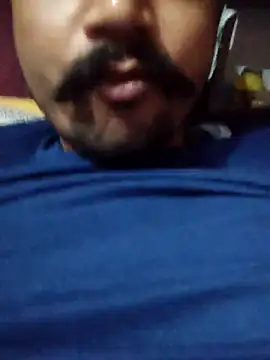 Snapshot of yourindianfellow chatting on February 16, 10:10 am yourindianfellow online show from February 16, 10:10 am