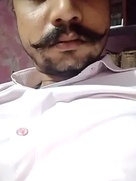 Snapshot of yourindianfellow chatting on February 19, 10:56 am yourindianfellow online show from February 19, 10:56 am