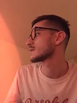 yoyoboy988 online show from February 18, 9:42 pm