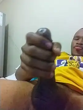 TwistedR online show from October 31, 11:52 pm