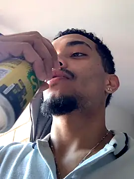 eross chipre  online show from November 8, 9:29 pm