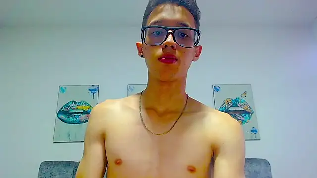 Snapshot of skinny_bigcock02 chatting on February 28, 7:35 pm skinny bigcock02 online show from February 28, 7:35 pm