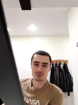 Snapshot of GoodGG chatting on March 12, 4:35 pm GoodGG online show from March 12, 4:35 pm