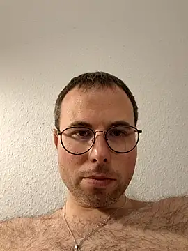 Simonudist online show from December 14, 6:04 pm