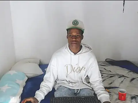 thomas love11 online show from April 23, 1:43 am