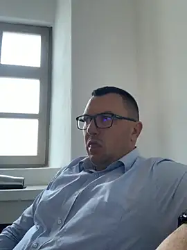 Mike8523 online show from November 7, 5:44 am