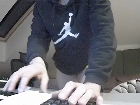 gryzoon online show from January 17, 11:28 pm