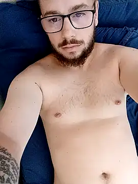 pikashot93 online show from February 24, 2:04 pm