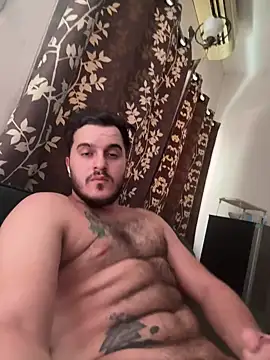 spidersA online show from June 21, 3:56 am