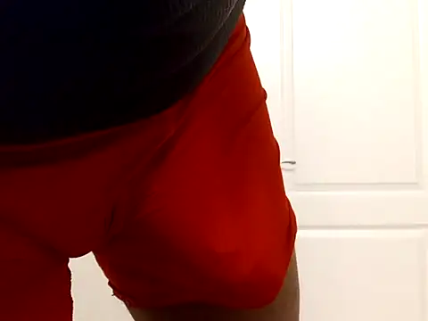 Snapshot of Mouththisbigdick chatting on September 26, 4:05 pm Mouththisbigdick online show from September 26, 4:05 pm