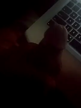 Snapshot of Mouththisbigdick chatting on October 17, 4:38 am Mouththisbigdick online show from October 17, 4:38 am