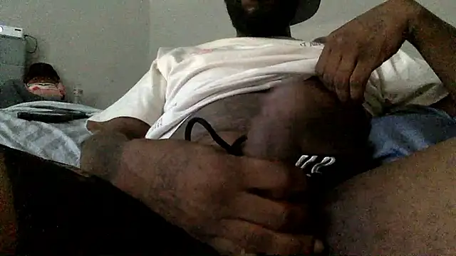 Snapshot of Mouththisbigdick chatting on September 29, 4:36 pm Mouththisbigdick online show from September 29, 4:36 pm