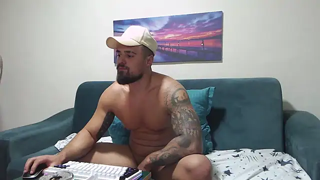 Snapshot of Tiberius_hunk chatting on September 24, 4:05 pm Tiberius hunk online show from September 24, 4:05 pm