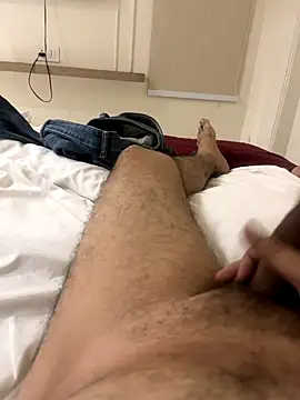 Randomrahulpillu online show from November 11, 3:06 pm