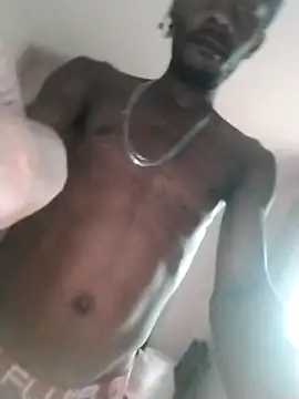 Snapshot of jimmylouies99 chatting on March 4, 6:18 pm jimmylouies99 online show from March 4, 6:18 pm