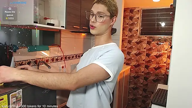 juanes puthee online show from October 7, 12:26 am