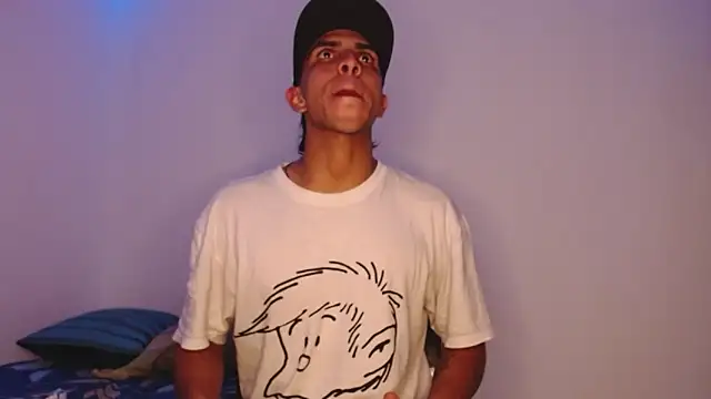 Monkey uchiha777 online show from December 3, 12:05 am