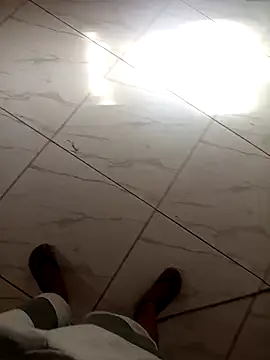 janecleoson online show from April 28, 11:04 am