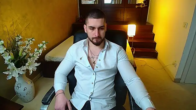 Snapshot of MatiasDean chatting on March 8, 5:25 am MatiasDean online show from March 8, 5:25 am