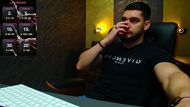 Snapshot of MatiasDean chatting on September 23, 4:56 am MatiasDean online show from September 23, 4:56 am