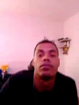 javier0990 online show from May 28, 6:06 pm