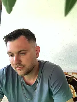 hugedickedd online show from May 14, 12:25 pm