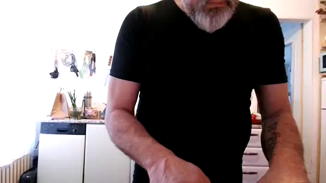 Berg Boy online show from January 18, 7:21 am