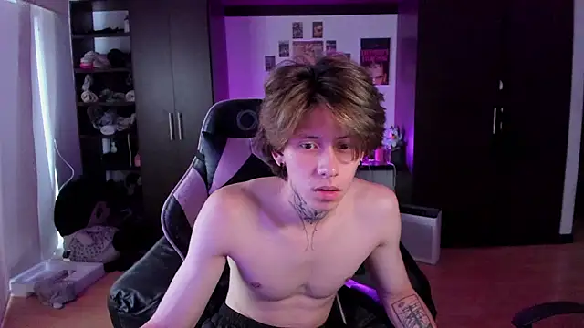 xIce Boy online show from March 12, 3:53 pm