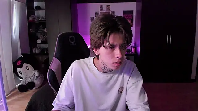 xIce Boy online show from February 13, 1:27 pm