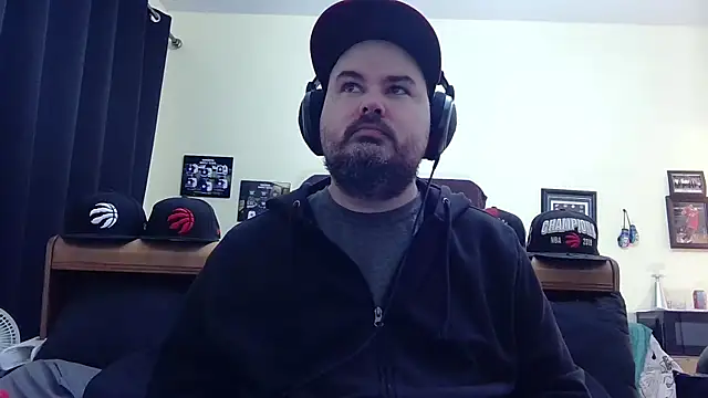 ChubbyMiddleAgedMan online show from March 9, 12:32 pm