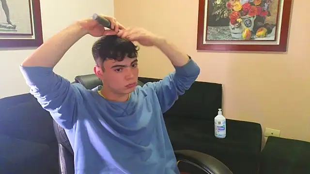 lukeboyce33 online show from September 25, 11:46 pm