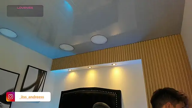 LiamWildx20 online show from July 24, 4:53 am