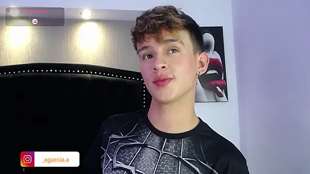 LiamWildx20 online show from March 20, 11:19 pm