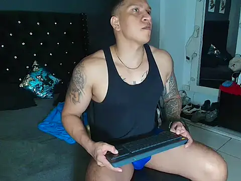 ethan dalton  online show from October 22, 4:05 am