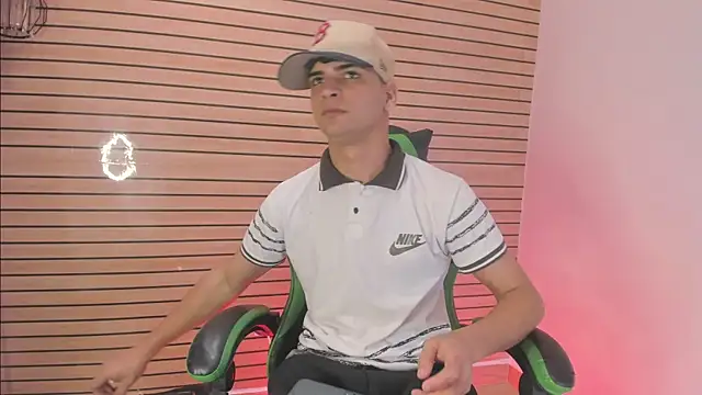 317894 online show from April 15, 9:09 am