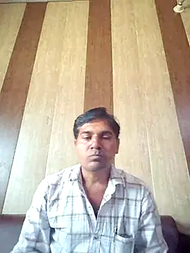 johnny8731 online show from April 26, 6:00 am